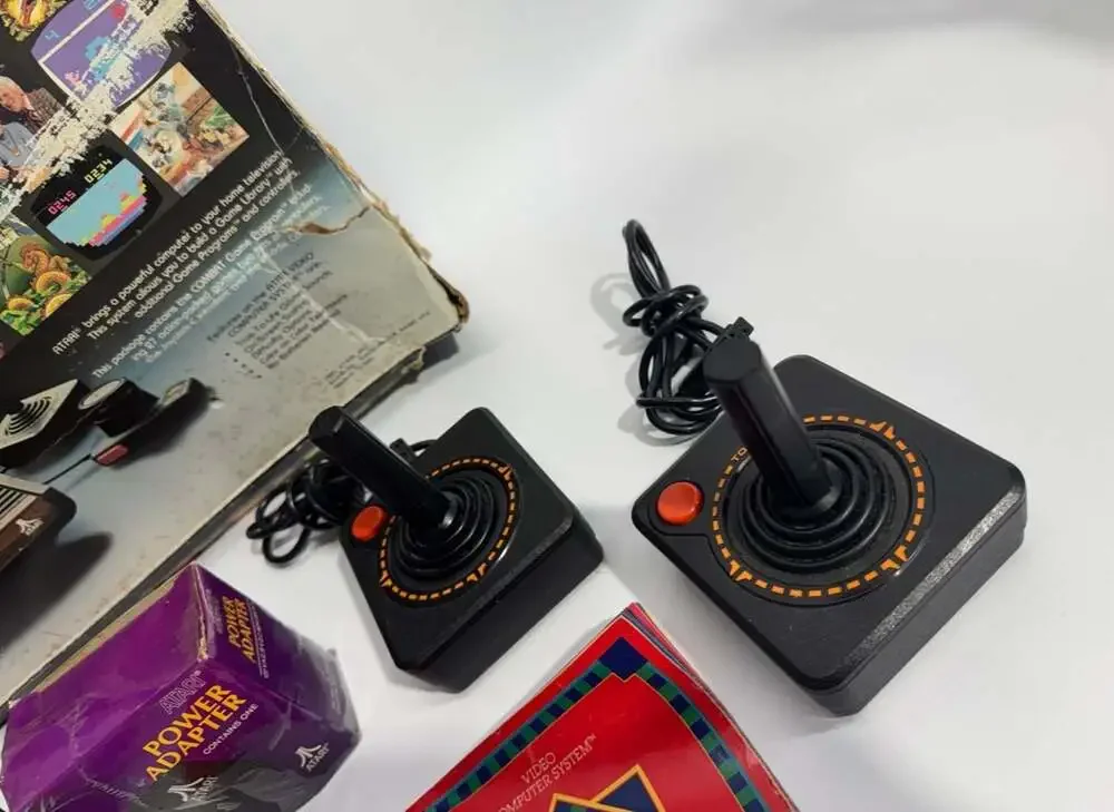 Vintage Atari 2600 Video Computer System with Original Box